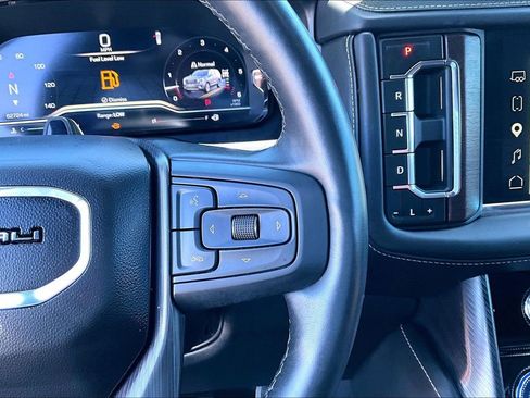 Used 2024 GMC Yukon Denali Ultimate AWD/4WD image 14