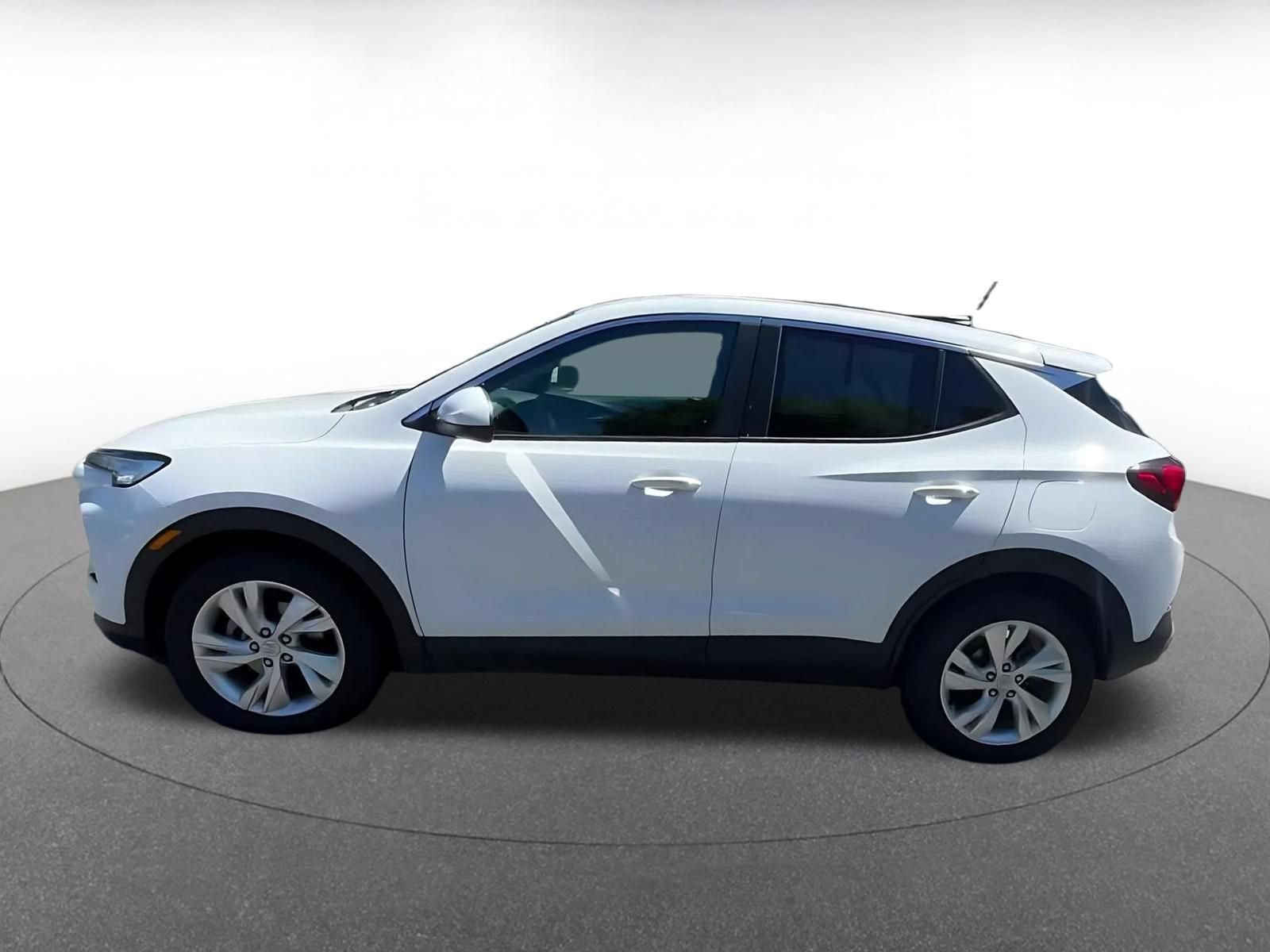 Used 2025 Buick Encore GX Preferred FWD image 8