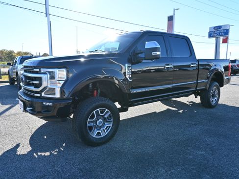 Used 2022 Ford F250 Platinum w/ Tremor Off-Road Package image 7
