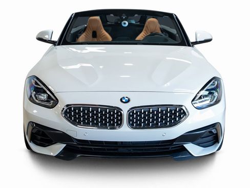 Used 2019 BMW Z4 sDrive30i image 6