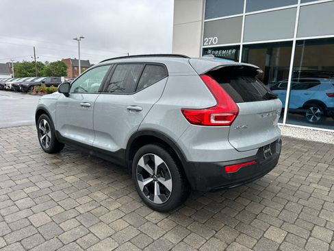 Used 2024 Volvo XC40 B5 Plus w/ Protection Package Premier AWD/4WD image 28