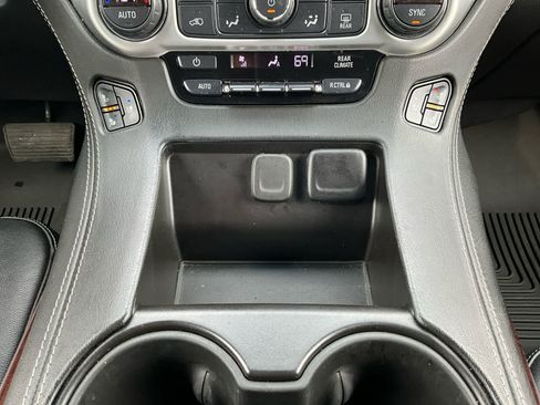 Used 2019 GMC Yukon XL SLT w/ Open Road Package image 16