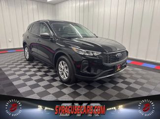 Used 2024 Ford Escape Active image 1
