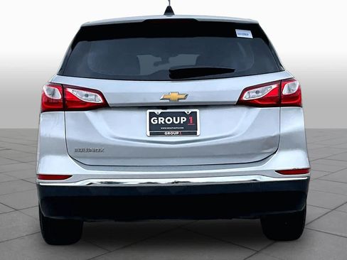 Used 2018 Chevrolet Equinox LS FWD image 5