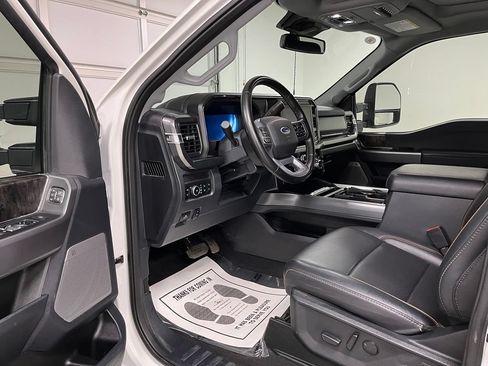 Used 2025 Ford F350 Lariat AWD/4WD image 20