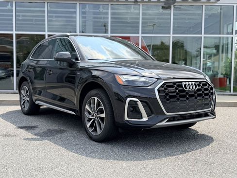 Used 2023 Audi Q5 2.0T Premium Plus w/ Premium Plus Package AWD/4WD image 8