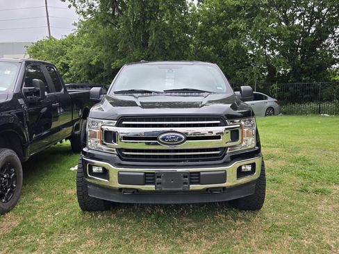 Used 2018 Ford F150 XLT AWD/4WD image 2