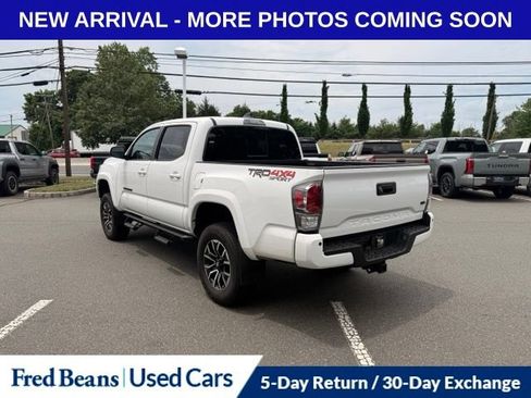 Used 2023 Toyota Tacoma TRD Sport w/ TRD Premium Sport Package AWD/4WD image 6
