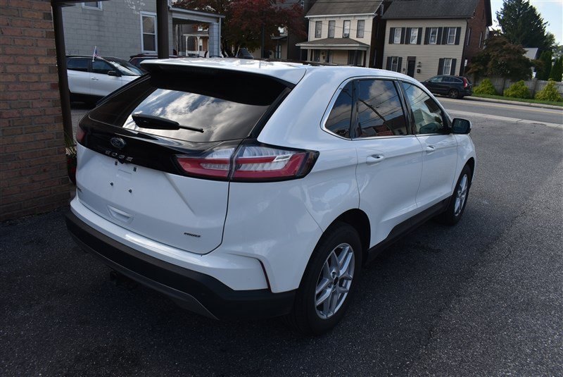 Used 2023 Ford Edge SEL w/ Convenience Package AWD/4WD image 4