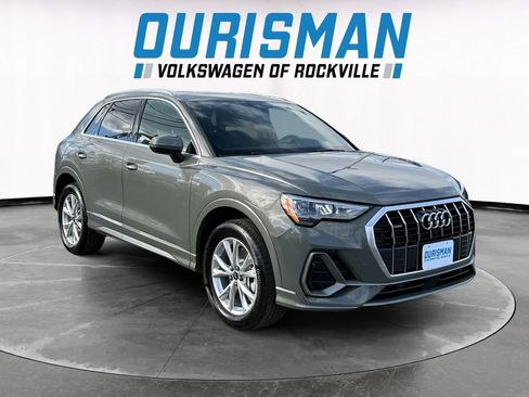 Used 2022 Audi Q3 2.0T Premium w/ Convenience Package image 1