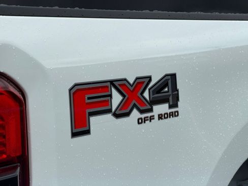 New 2026 Ford F250 Lariat w/ Lariat Ultimate Package image 17