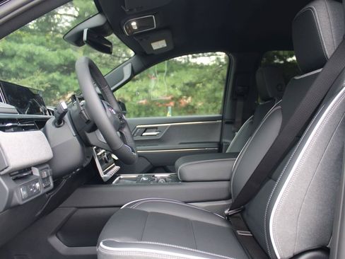 New 2026 GMC Sierra EV Elevation w/ LPO, Elevation Dark Package image 20