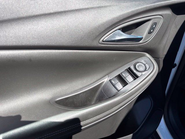 Used 2025 Buick Encore GX Preferred AWD/4WD image 8