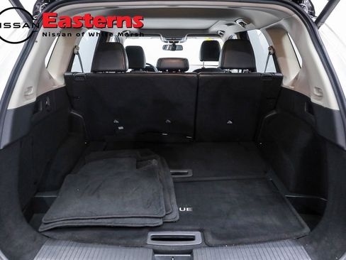 Used 2021 Nissan Rogue Platinum image 13