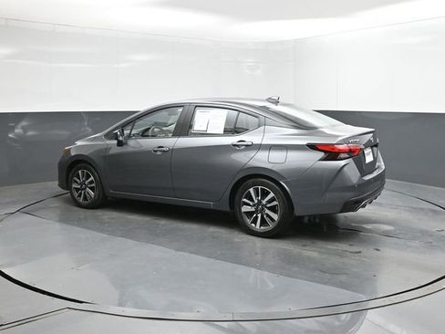 Used 2025 Nissan Versa SV image 5