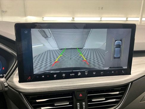 Used 2023 Ford Escape Platinum image 21