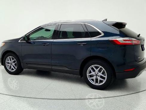 Certified 2023 Ford Edge SEL w/ Convenience Package AWD/4WD image 5