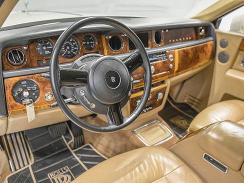 Used 2004 Rolls-Royce Phantom Sedan RWD image 15