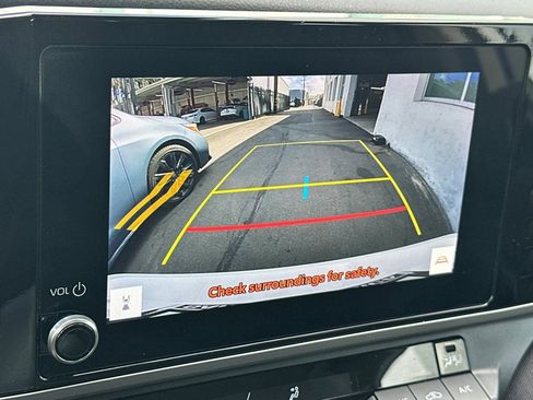 Used 2025 Toyota Camry SE FWD image 19