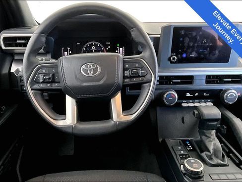Used 2025 Toyota 4Runner SR5 image 7
