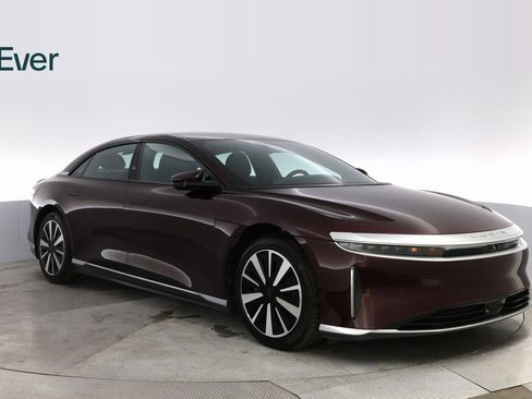 Used 2023 Lucid Air Touring image 4