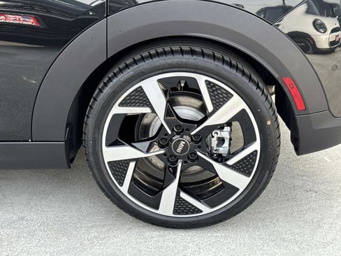 New 2026 MINI Cooper 4-Door Hardtop image 6