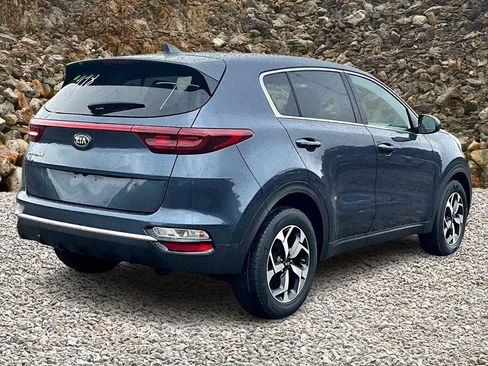 Used 2021 Kia Sportage LX image 2
