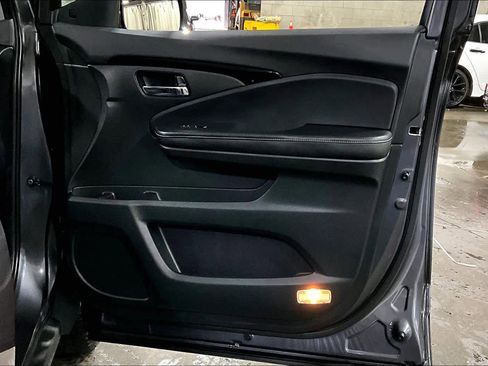 Used 2020 Honda Ridgeline RTL-E image 22