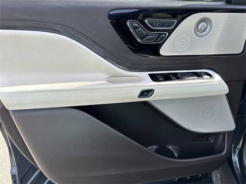 Used 2020 Lincoln Aviator Black Label w/ Dynamic Handling Package image 10