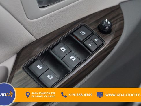 Used 2018 Toyota Sienna XLE w/ XLE Navigation Package FWD image 20
