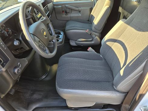 Used 2024 Chevrolet Express 2500 w/ Driver Convenience Package RWD image 10