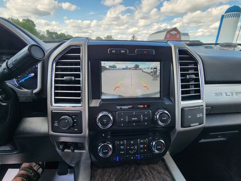 Used 2017 Ford F250 Lariat w/ Chrome Package AWD/4WD image 16