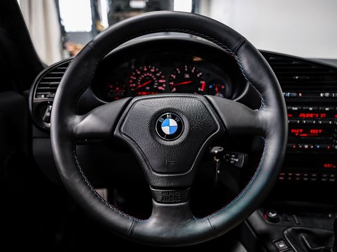 Used 1997 BMW M3 Coupe RWD image 10