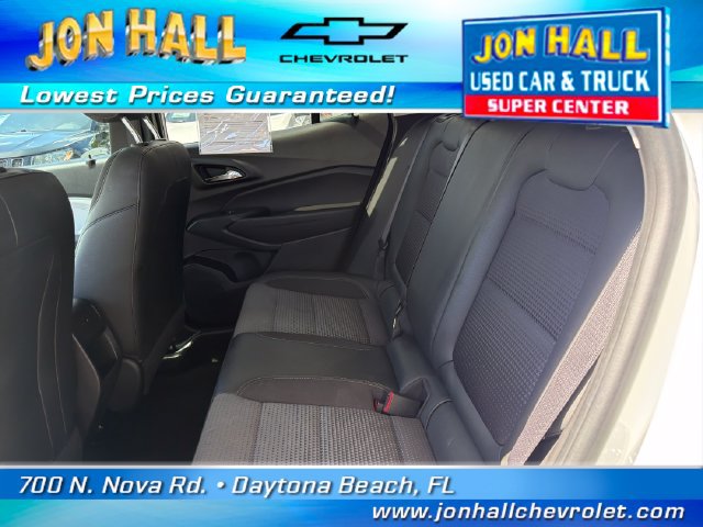 Used 2025 Chevrolet Trax LT w/ Driver Confidence Package FWD image 17