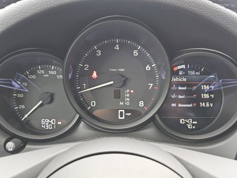 Certified 2025 Porsche Macan image 16