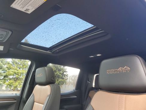 New 2026 Chevrolet Silverado 1500 High Country w/ Technology Package AWD/4WD image 18