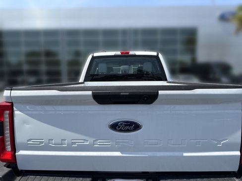 Used 2024 Ford F250 XL w/ STX Appearance Package AWD/4WD image 7