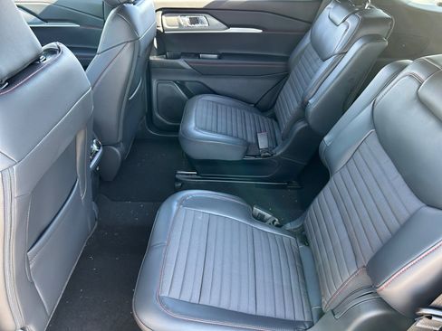 New 2026 Ford Explorer ST-Line w/ ST-Line Street Pack AWD/4WD image 17