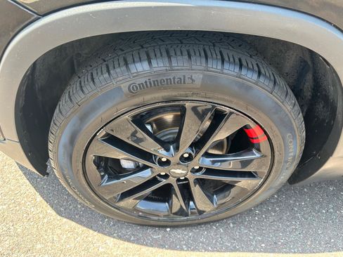 Used 2018 Chevrolet Trax LT w/ Redline Edition FWD image 27