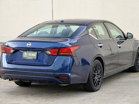 Used 2019 Nissan Altima 2.5 S FWD image 44