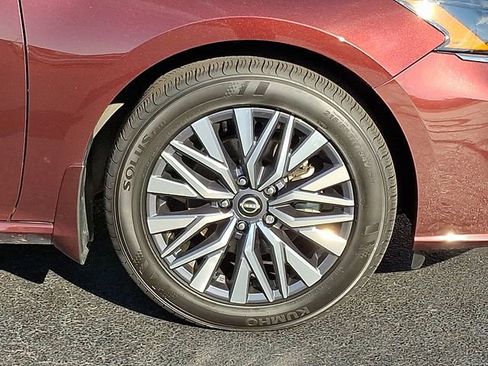 Used 2023 Nissan Altima 2.5 SV image 8