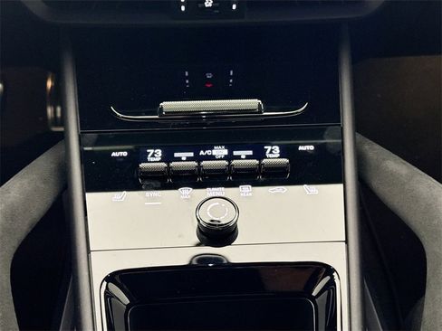 Used 2024 Porsche Cayenne Turbo GT image 16