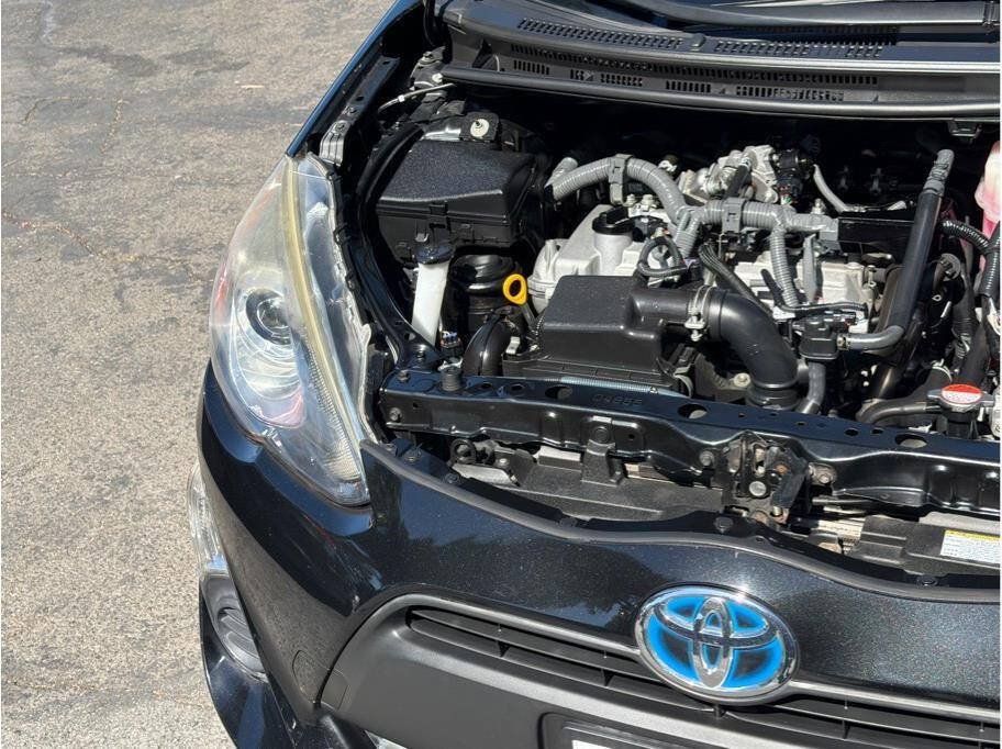 Used 2015 Toyota Prius C One FWD image 29