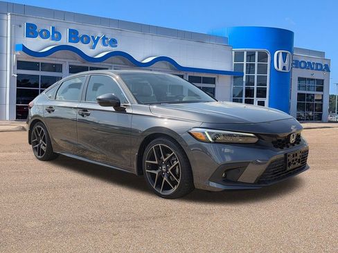 Used 2023 Honda Civic Sport Touring image 3