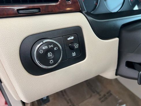 Used 2009 Chevrolet Impala LT image 25