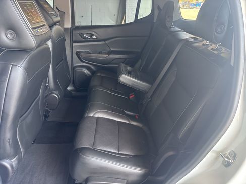 Used 2017 GMC Acadia SLT image 48