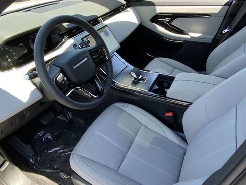 Used 2026 Land Rover Range Rover Evoque S AWD/4WD image 5