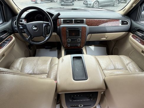 Used 2007 Chevrolet Tahoe LTZ w/ LTZ Preferred Equipment Group image 30