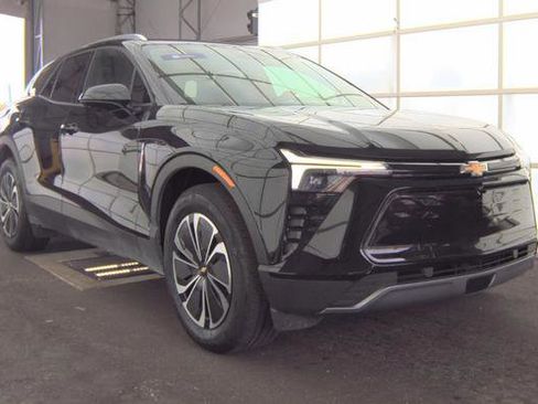 Used 2024 Chevrolet Blazer EV LT image 2