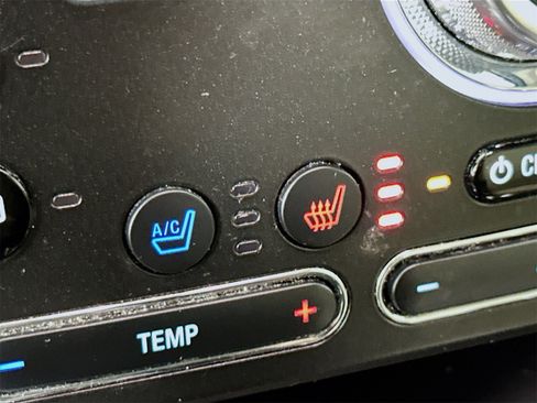 Used 2019 Ford Explorer Platinum image 21